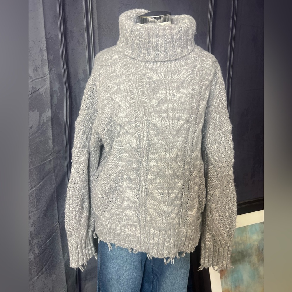 POL Gray Cable Cozy soft Turtleneck Long Sleeve Knit Sweater